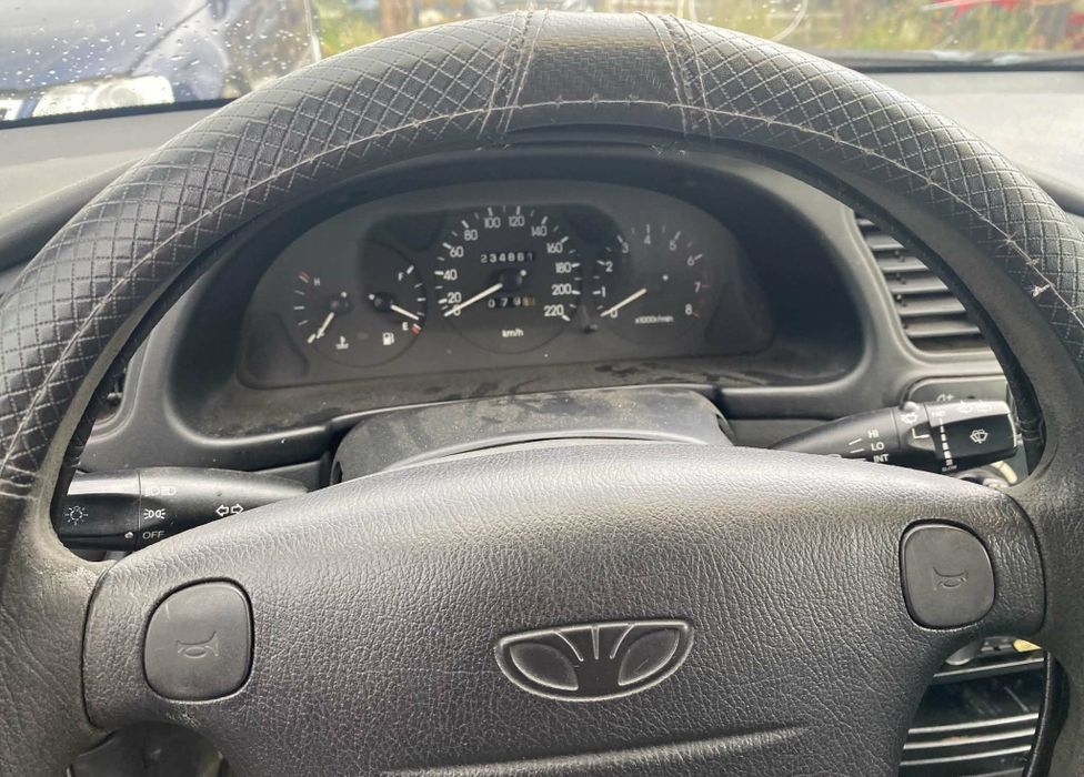 Daewoo Lanos 1.5 16V – 75cv – 1999