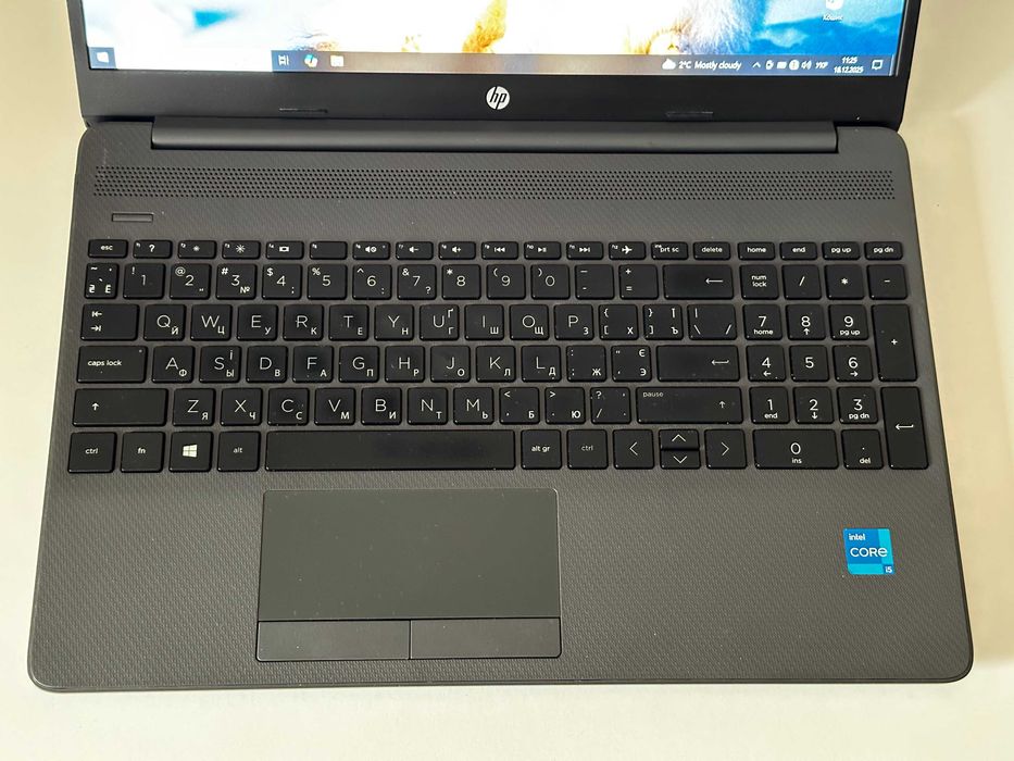 Ноутбук HP 250 G8 i5-1135G7 SSD 256Gb RAM 16Gb WIN 10