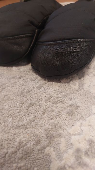Рукавиці французького бренду,на перевірку сірої качки,козяча шкіра.