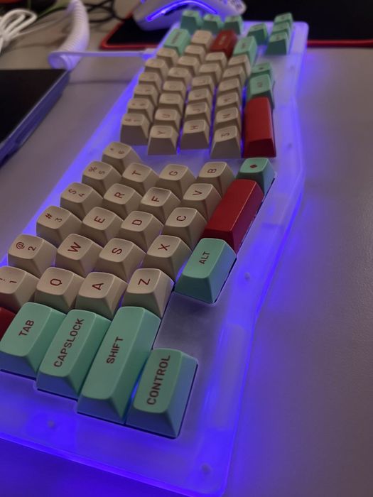 Кастомная эргономичная клавиатура Akko Alice