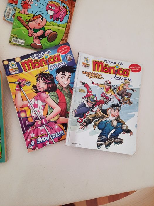 Livros - Mónica- e outros