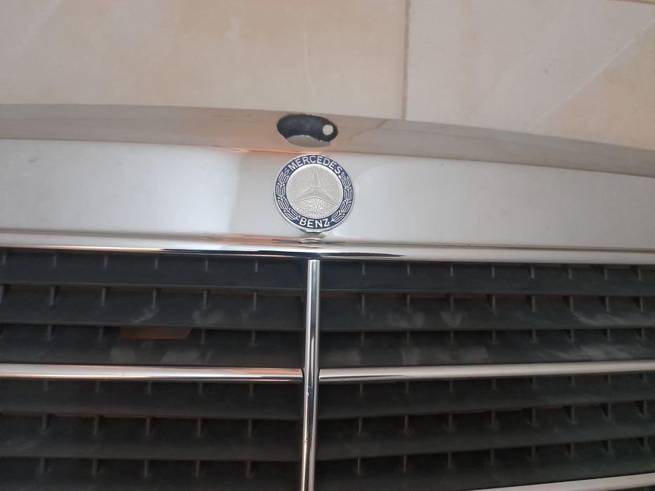 Grelha Mercedes W124 Sportline