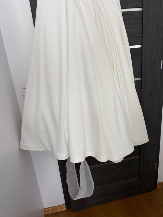 Suknia ślubna satynowa