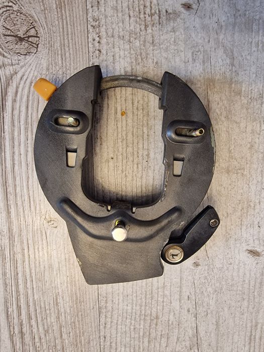 Zamknięcie rowerowe typu podkowa AXA SL9