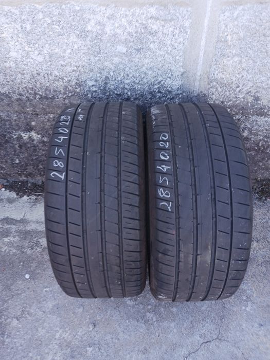 Vendo pneus semi-novos 285/40/20 Dunlop