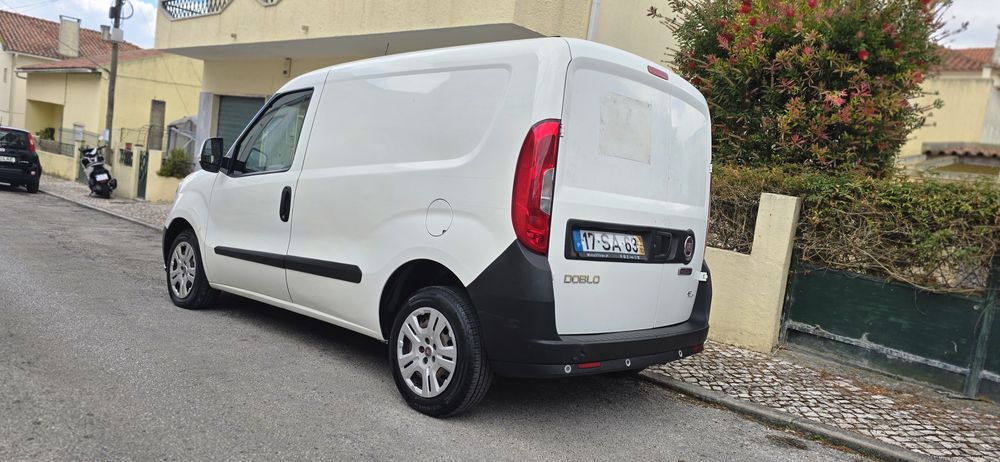 Fiat Doblò Cargo 1.3 MultiJet (2016) – 3 Lugares