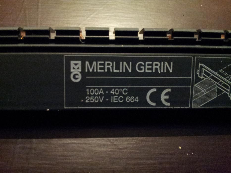 Barramento 2x100A Merlin Gerin