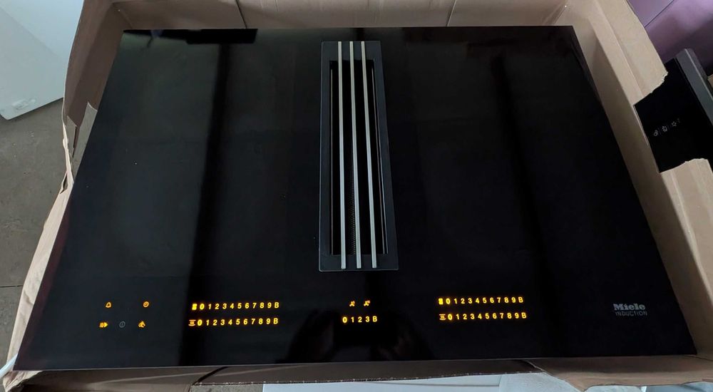 Płyta indukcyjna Miele KMDA 7774 FL/R01/ 80cm z wbudowanym  okapem