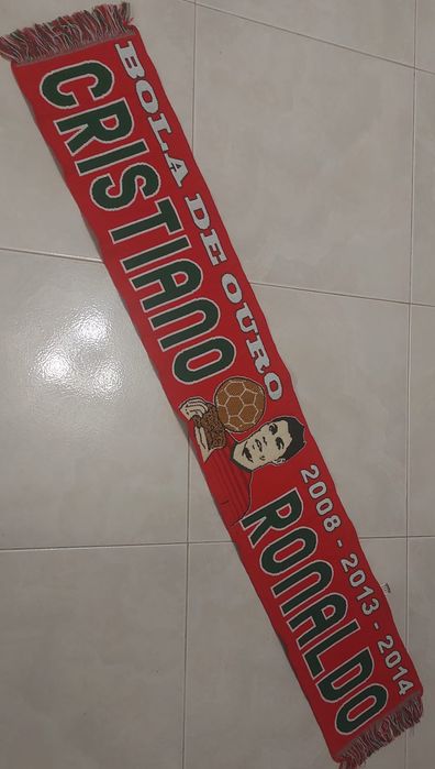 Cachecol Cristiano Ronaldo bola de ouro