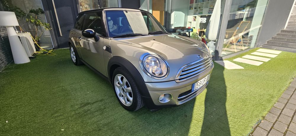 Mini cooper 1.6D 130€/Mês