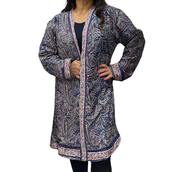 Kimonos de Seda Polares, forrados por dentro.