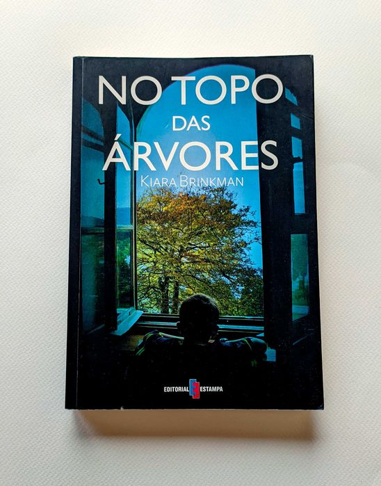 No topo das arvores - Kiara Brinkman (livro)