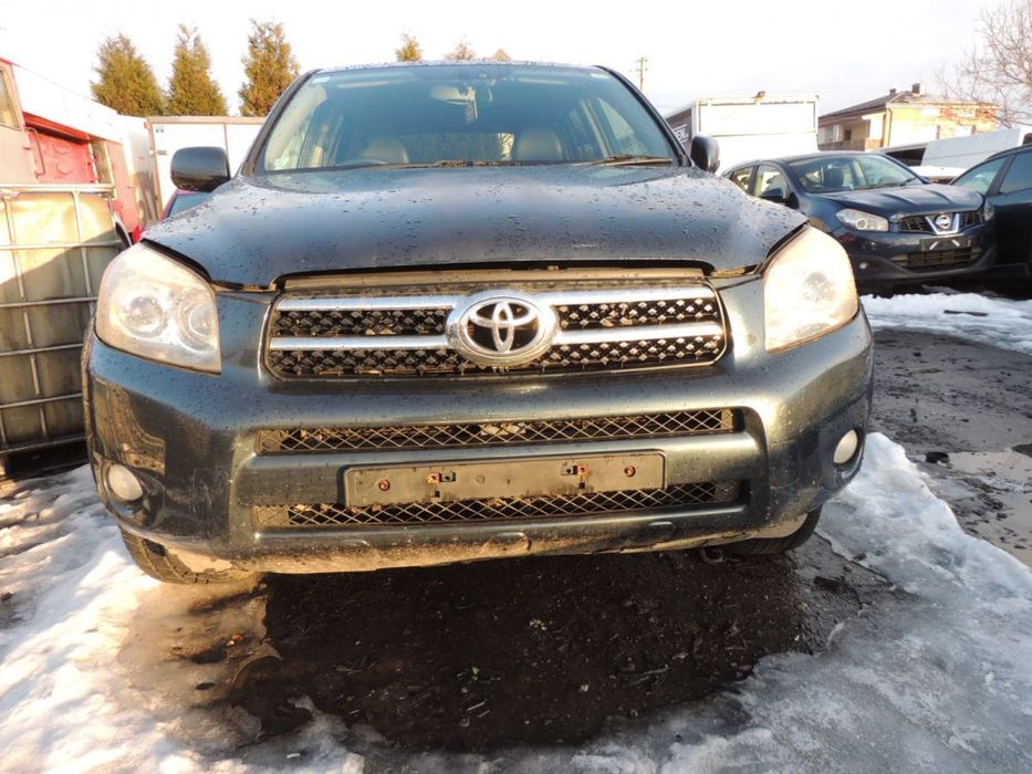 Zderzak przód TOYOTA RAV 4 '08 2,2 4WD