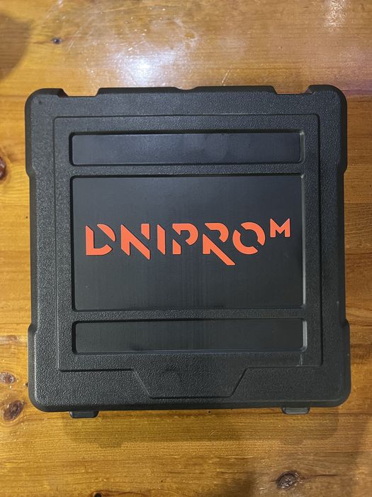 Шуруповерт dnipro m cd -182 q комплект