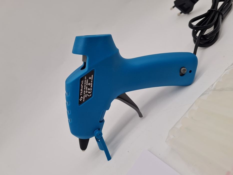 Tilswall W105 Pistolet do kleju na gorąco 30 wkładów kleju 20W