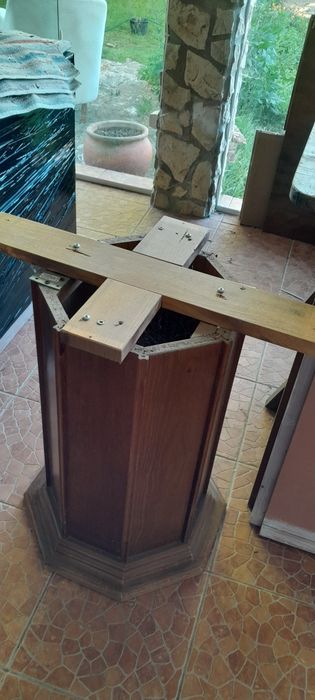 Tabletop structure64584712411139122