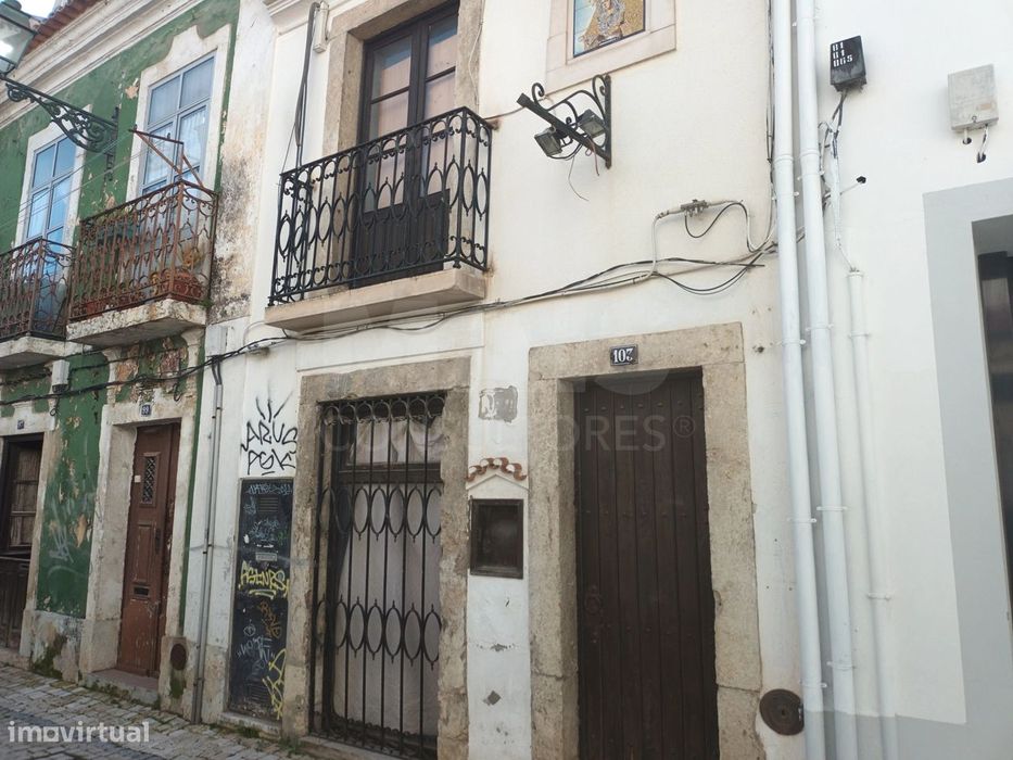 Prédio no centro de Vila Franca de Xira.