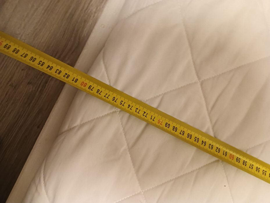 Łóżeczko domek dla dziecka.