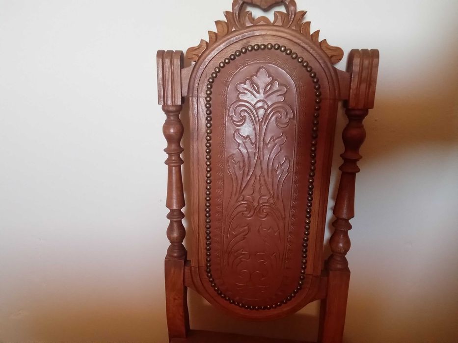 Cadeiras antigas 6 com mesa