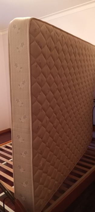 Colchão ortopédico usado