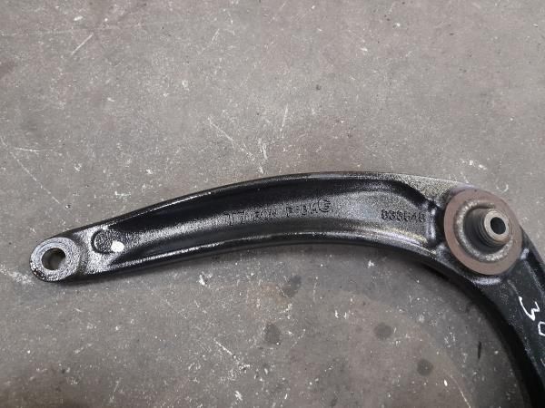 Braço de suspensão frente esquerdo PEUGEOT 308 SW