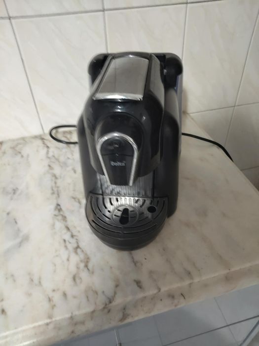 Máquina de café em bom estado