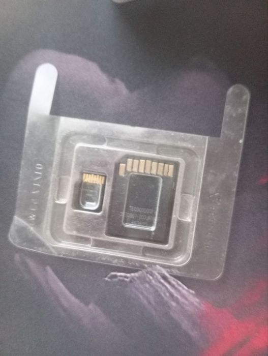 Карта памяти microSDXC Kingston 64 ГБ с SD адапретом