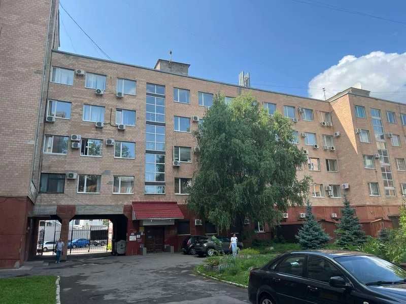 ПРОДАЖ -Адміністративна будівля - нежитлове приміщення, площею 1893,6 кв.м.  м. Полтава