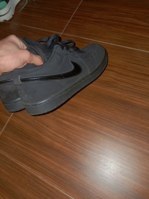 Кросівки чоловічі Air Jordan 1 Low Triple Black.
