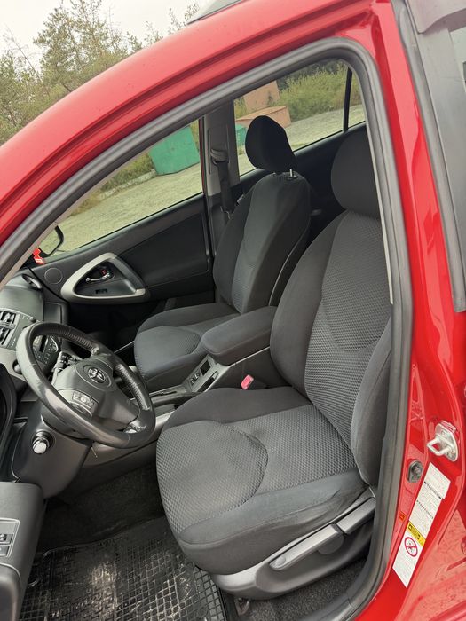 Toyota RAV4 автомат