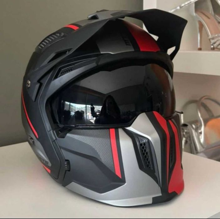 Capacete com duas viseiras e pala para sol. Não respondo a SMS