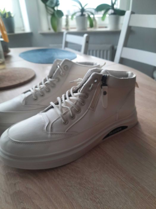 Buty męskie sportowe