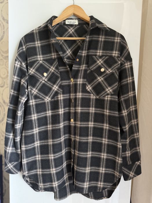 Жіноча картата сорочка