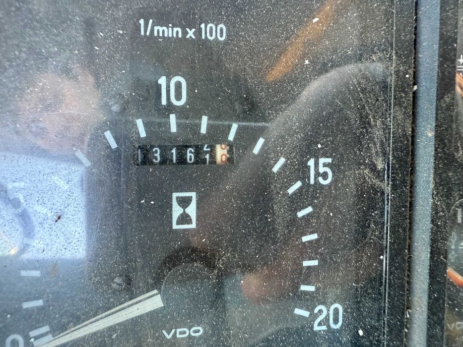 Комбайн Claas Mega 208