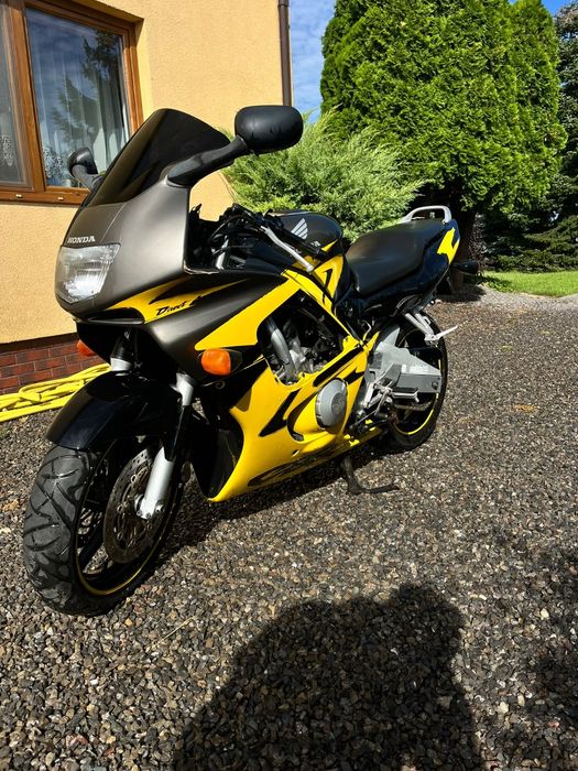 Honda CBR 600 w całości lub na części