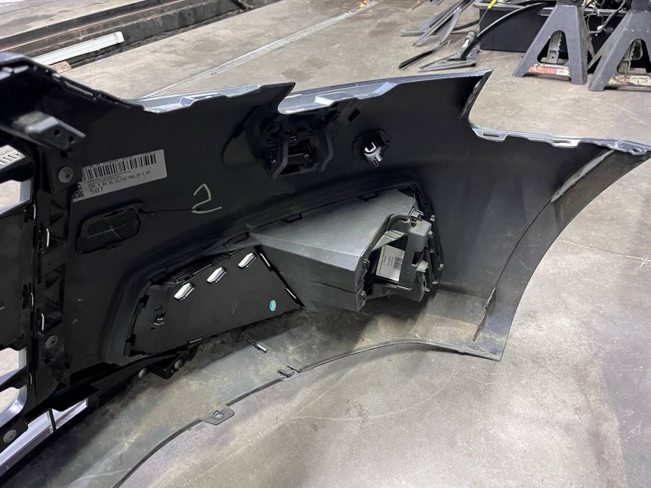 Бампер передній Audi A4 B9 S Line Competition S4 дорест 16-19 рік