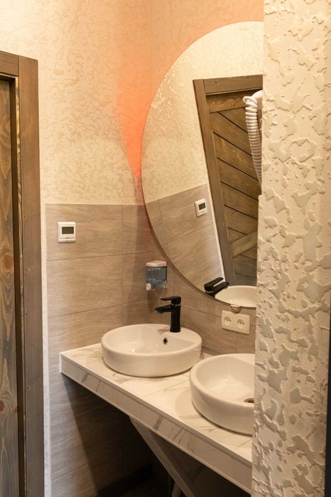 Спальне місце у хостелі у центрі міста