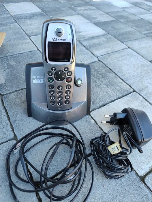 Telefon stacjonarny Sagem bezprzewodowy