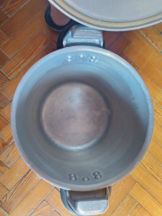 Panela de pressão SILAMPOS - 12 LITROS