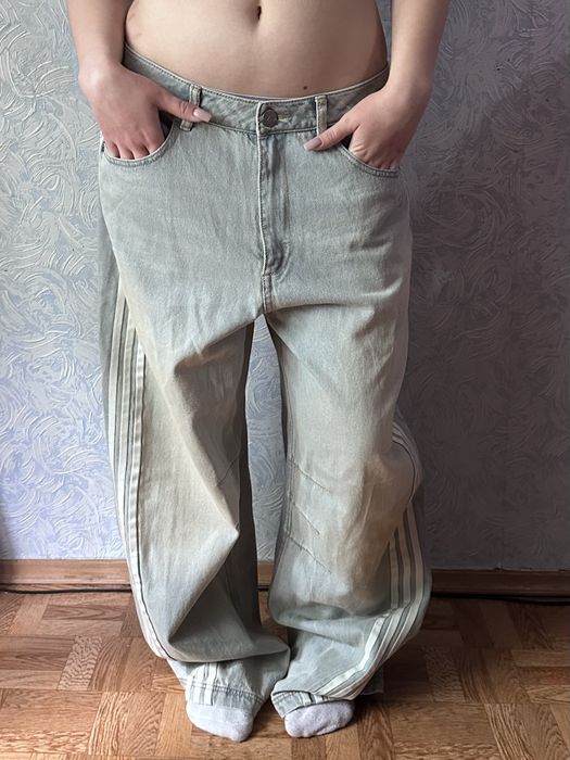 Бавовняні джинси adidas Originals DENIM BN PANT