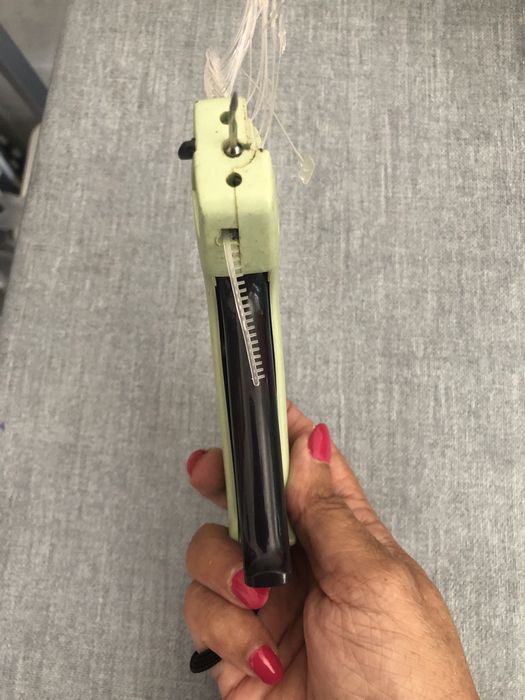 Maquina de lojas como nova com as pecas