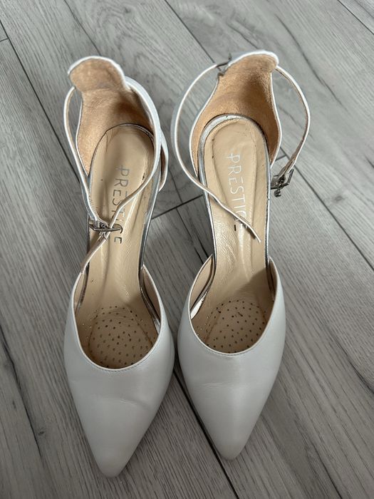 Buty slubne biale szpilki