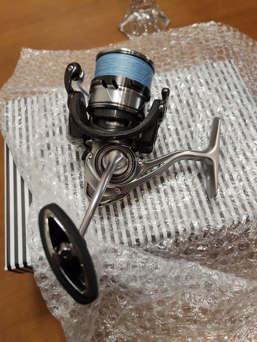 Carreto de pesca Daiwa Caldia LT 3000 cxh como novo