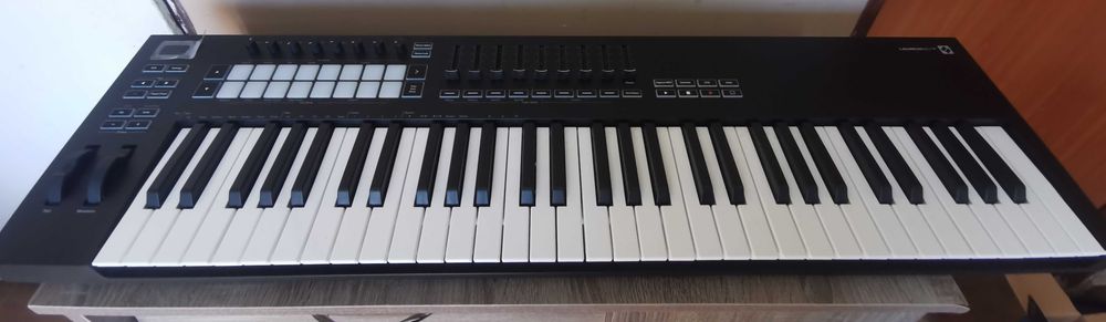Novation Launchkey 61 MK3 klawiatura sterująca Ableton
