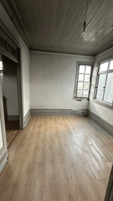 Apartamento T4 - Rua Direita 293 (Soldado Desconhecido)