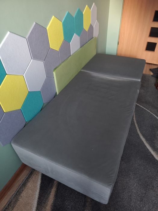 Łóżko, tapczan dla dzieci  AVO., z poduchą Avocado 75 cm