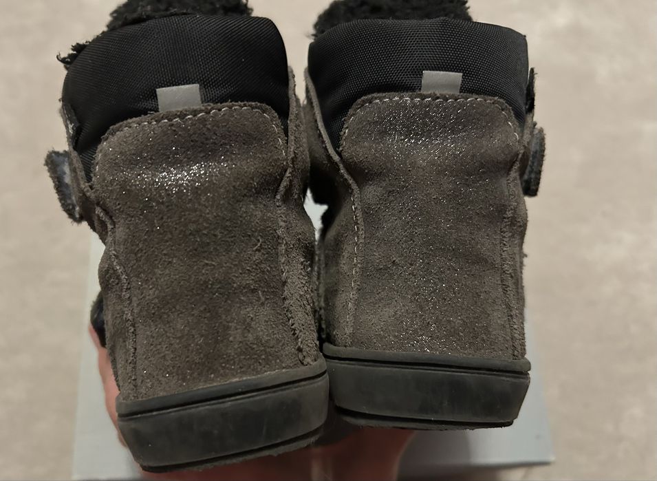 Skórzane szare lekko połyskujące buty zimowe Mrugała Te-por r.24