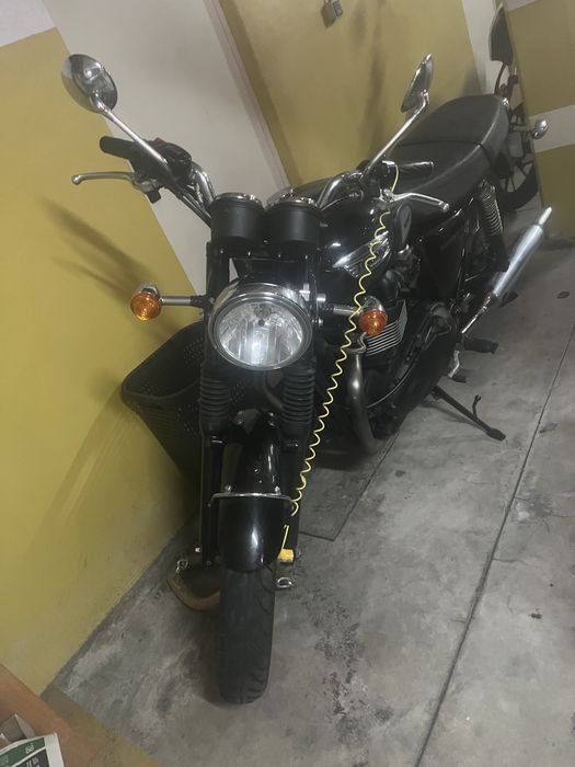 Triumpf  T100 Bonneville