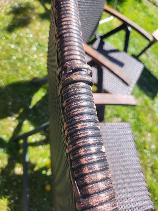 Krzesła rattanowe pozycyjne