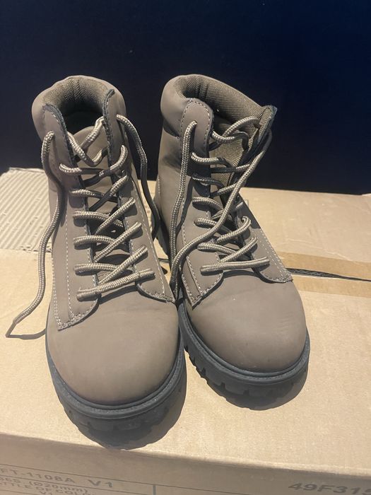 Botas menino castanhas